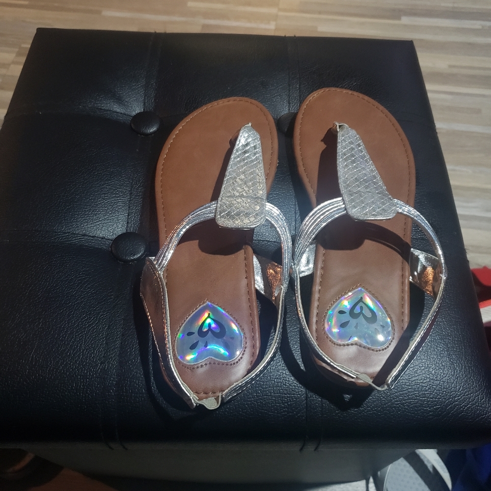 Justice sandals